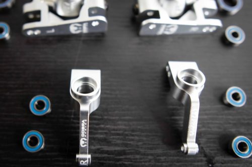 Cobra Racing Chrome Traxxas Knuckle Set for Traxxas 4x4 Slash, Rustler, and more