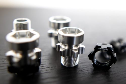 Traxxas 1/10 Chrome Hex Hub Adapter / Extender