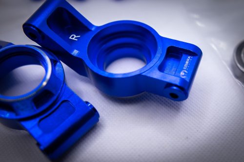 Cobra Racing Traxxas X-Maxx/XRT Knuckles & Hubs Set (complete)- Blue