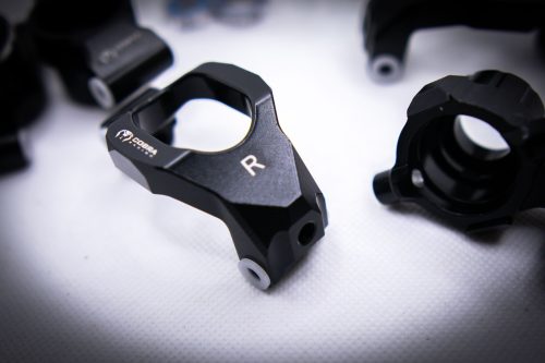CR Aluminum Knuckle Set for Traxxas Maxx, WideMaxx & Maxx Slash (Black)
