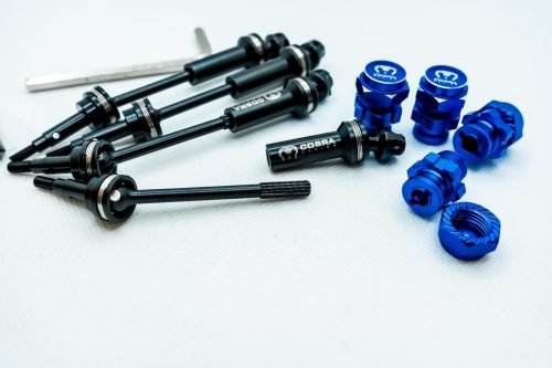 CR - EHD (6mm) CVD Driveshaft w/ 17mm Adapter for Traxxas 1/10 4WD – Blue
